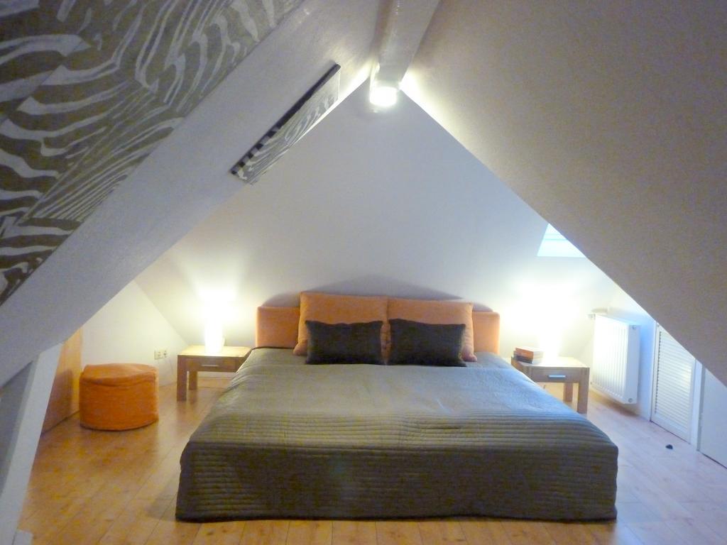 Likedeeler Am Stadthafen Lübeck Rom bilde