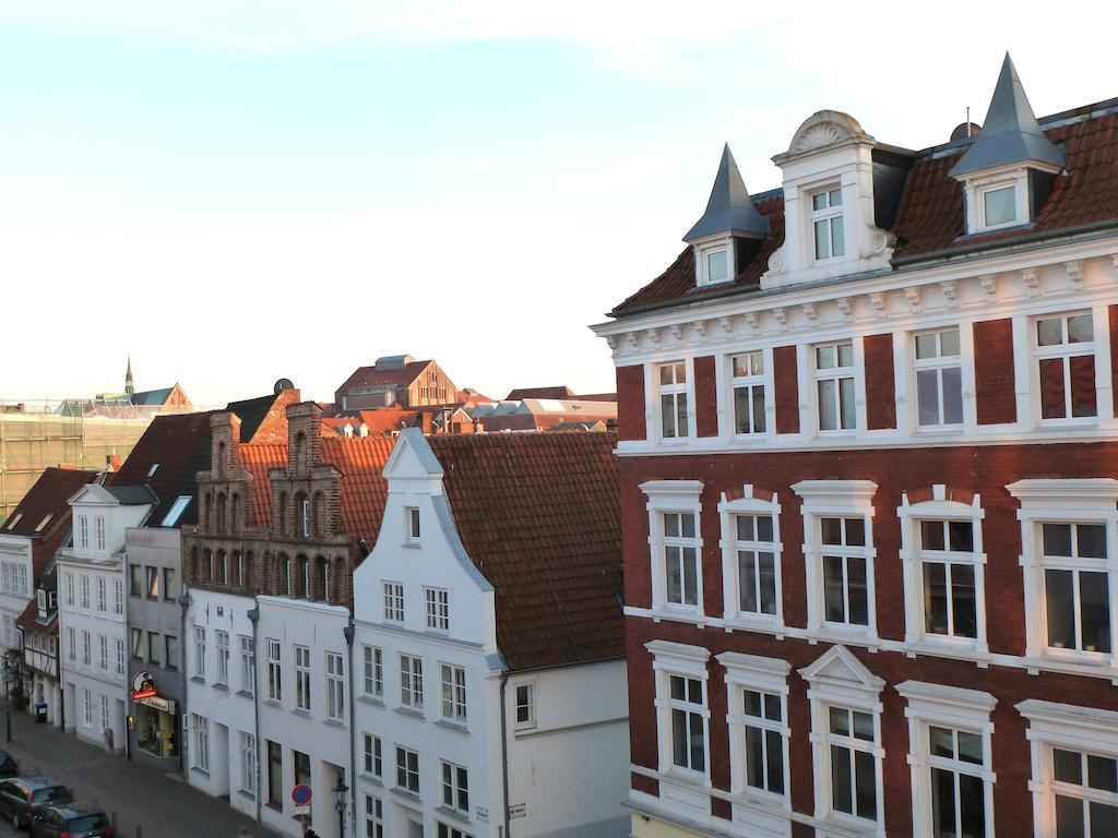 Likedeeler Am Stadthafen Lübeck Rom bilde